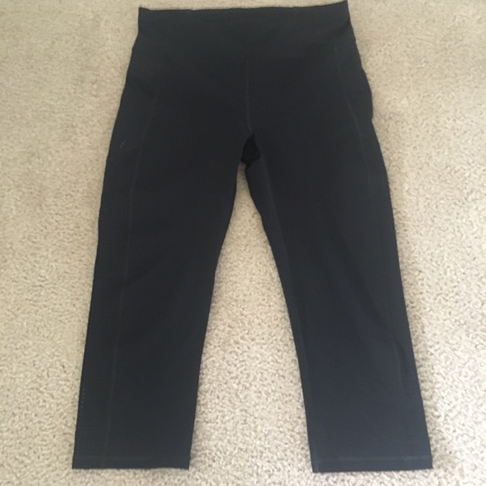 Sweaty Betty zero gravity crop leggings